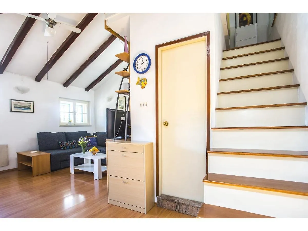 Beautiful Beach Home 斯普利特 公寓